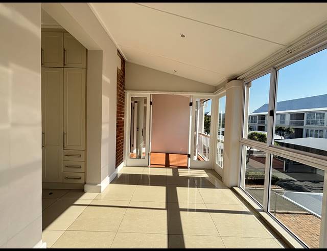 1 BEDROOM APARTMENT TO LET IN POINT WATERFRONT
